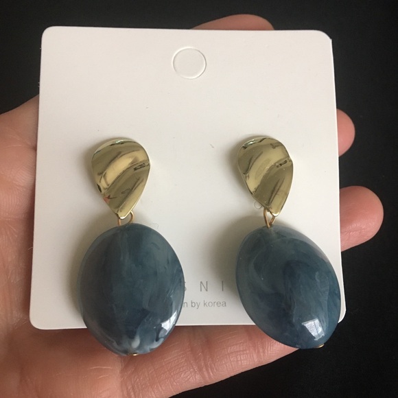 Miss Nice Fashion Jewelry Dangle Earrings - Picture 2 of 7